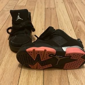 Kids Air Jordan 6 Infrared (size 6C)